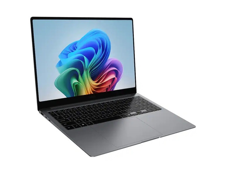 Samsung Galaxy Book5 PRO 14" Touch Laptop